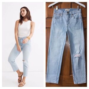 MADEWELL Mid-Rise Classic Straight Jeans in Wellingford Wash Knee-Rip Edition 23